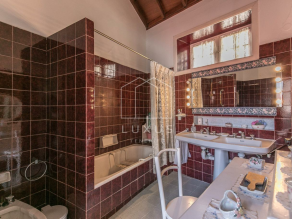 8-bedroom Villa In La Orotava, Spain (725 M²)