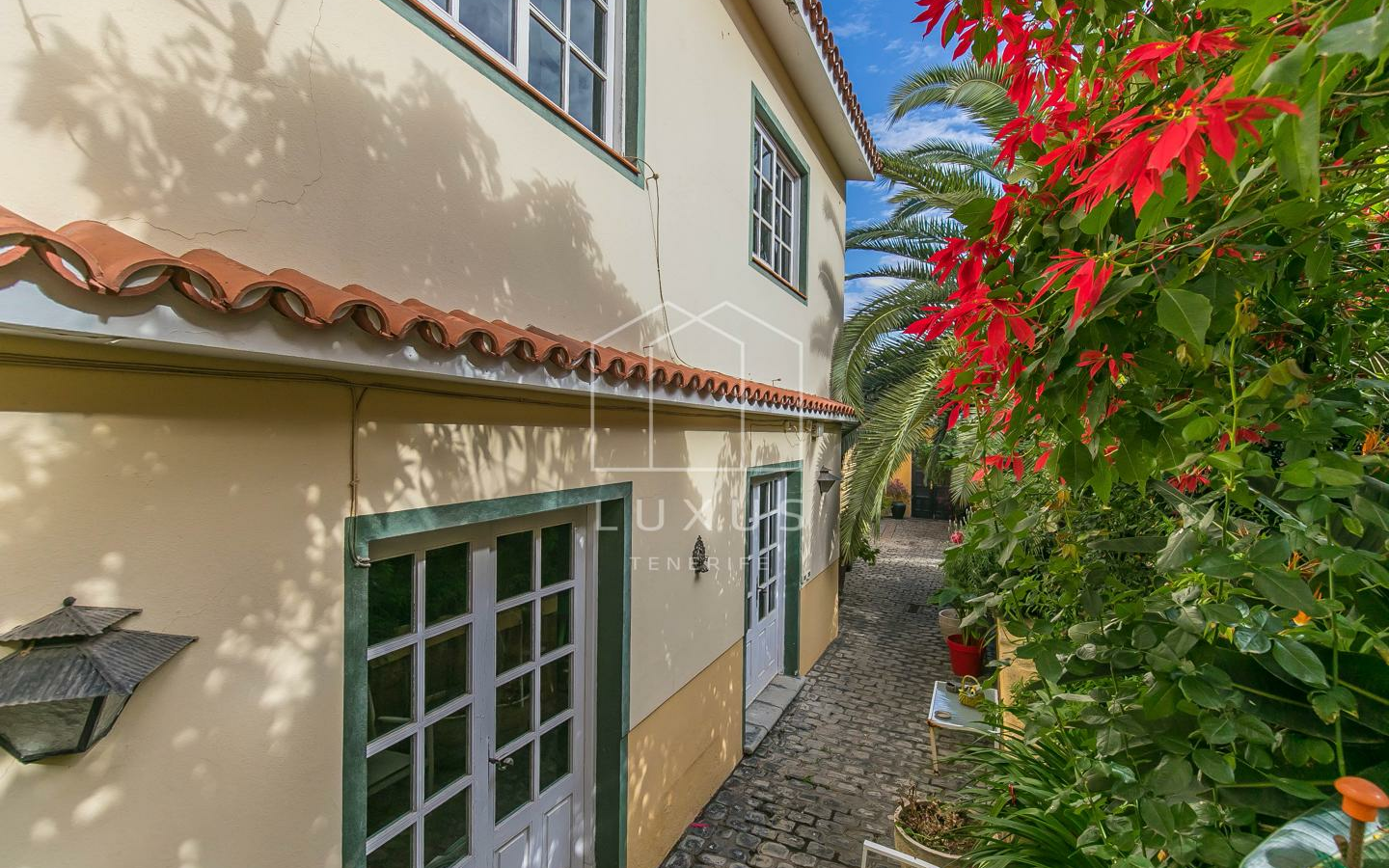 8-bedroom Villa In La Orotava, Spain (725 M²)