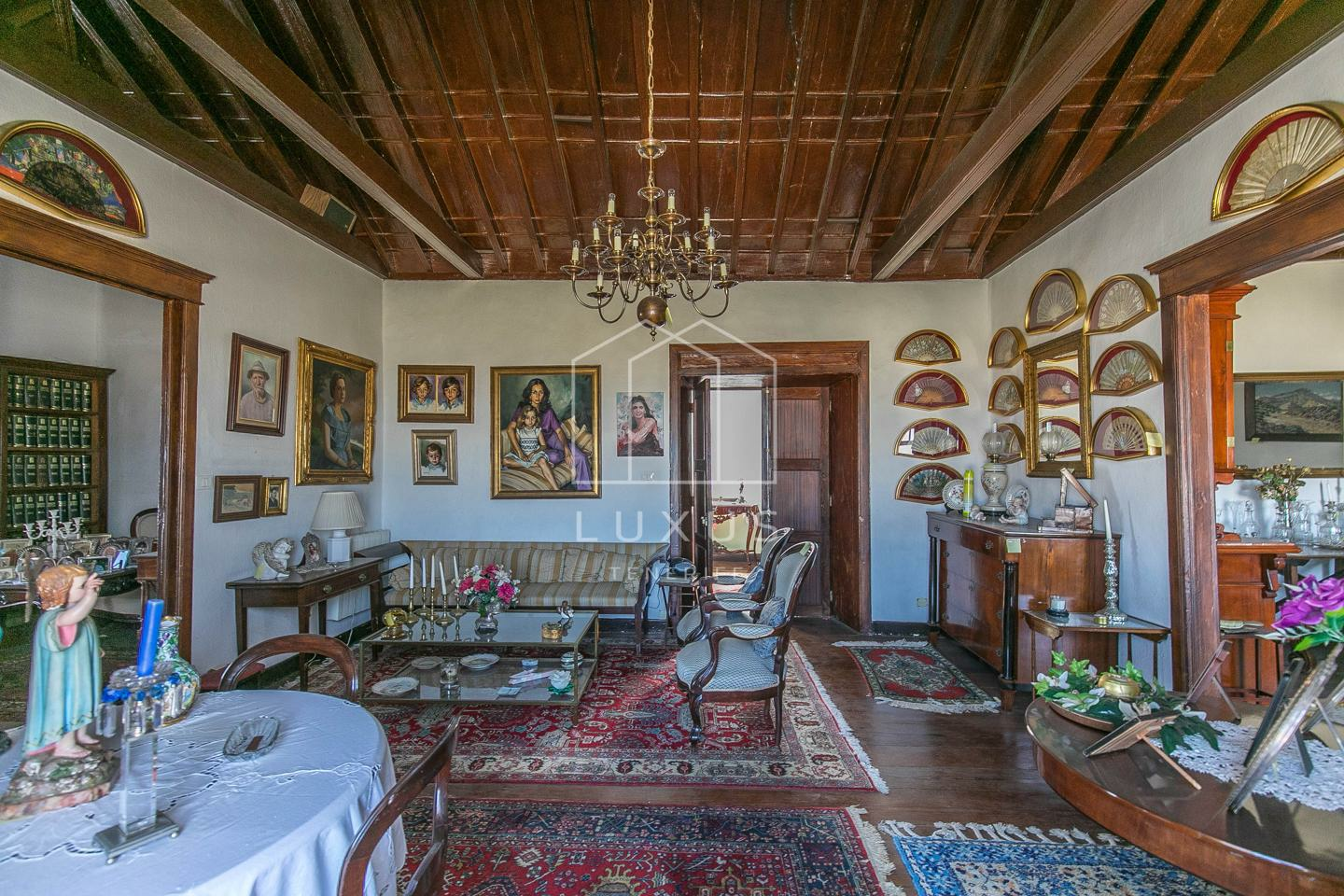8-bedroom Villa In La Orotava, Spain (725 M²)
