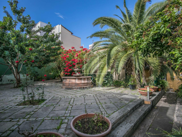 8-bedroom Villa In La Orotava, Spain (725 M²)