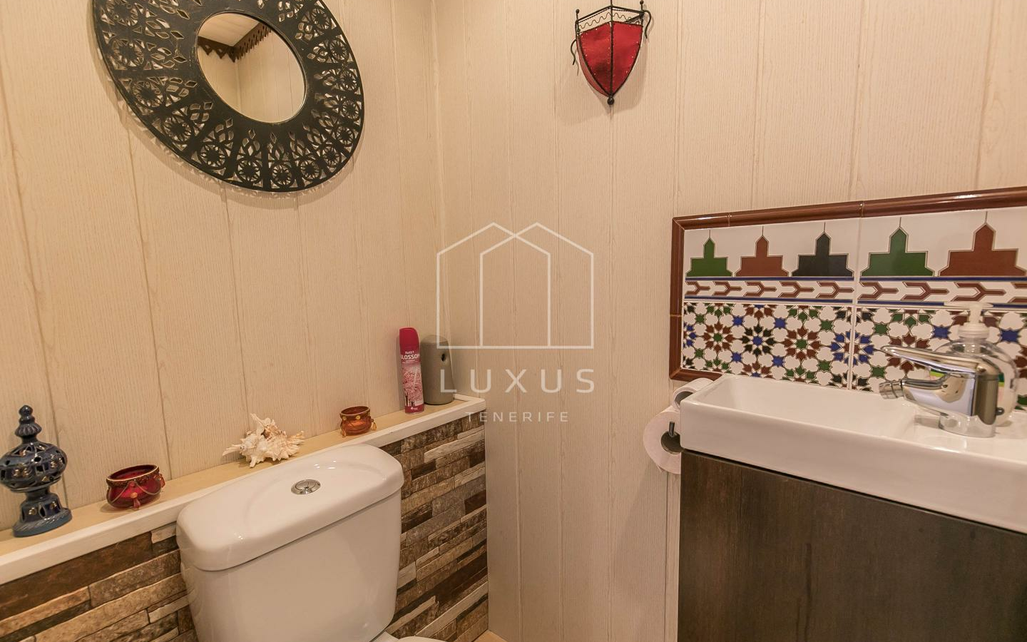 2-bedroom Flat In Puerto De La Cruz, Spain (108 M²)