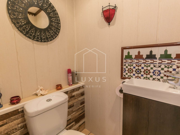 2-bedroom Flat In Puerto De La Cruz, Spain (108 M²)