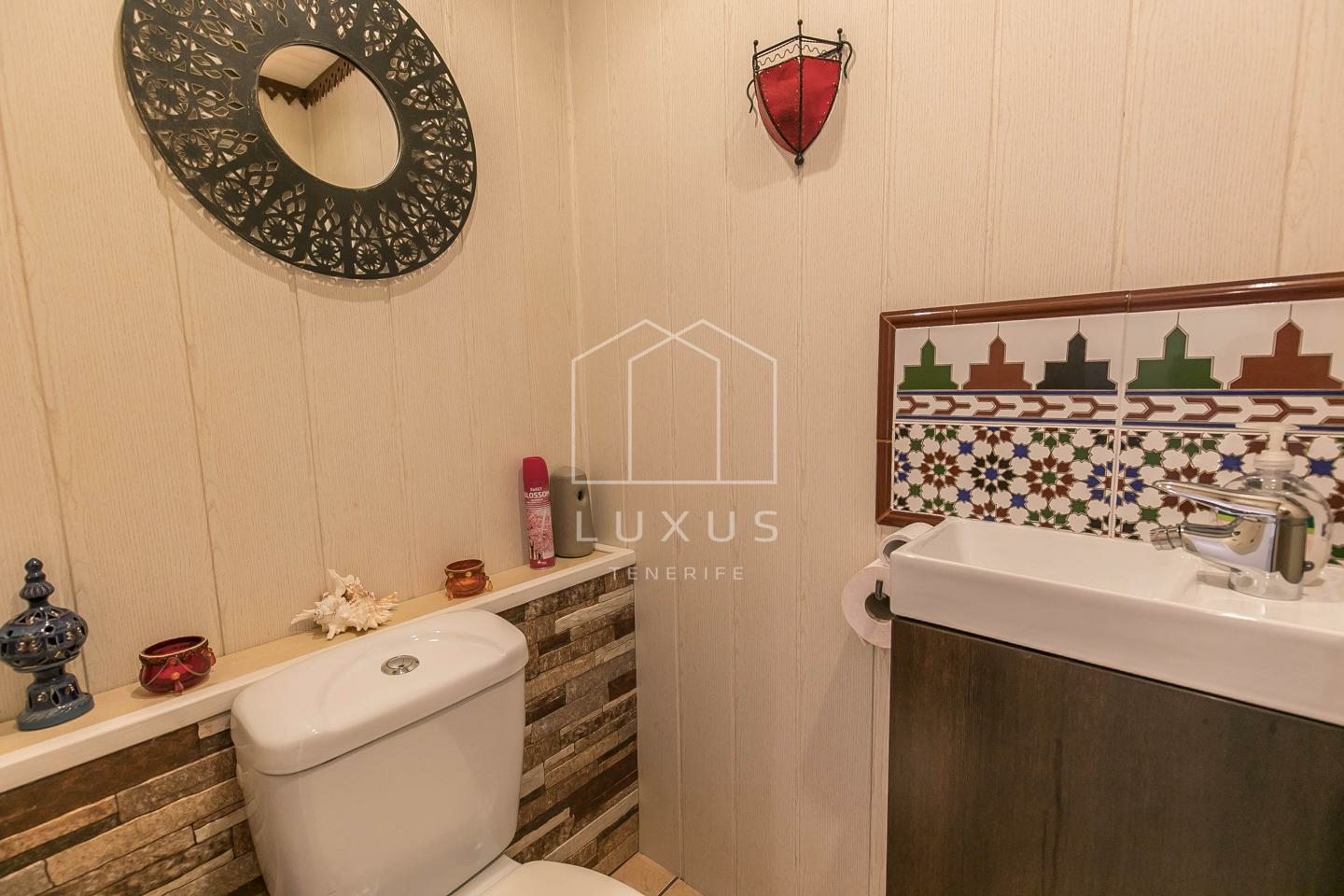 2-bedroom Flat In Puerto De La Cruz, Spain (108 M²)