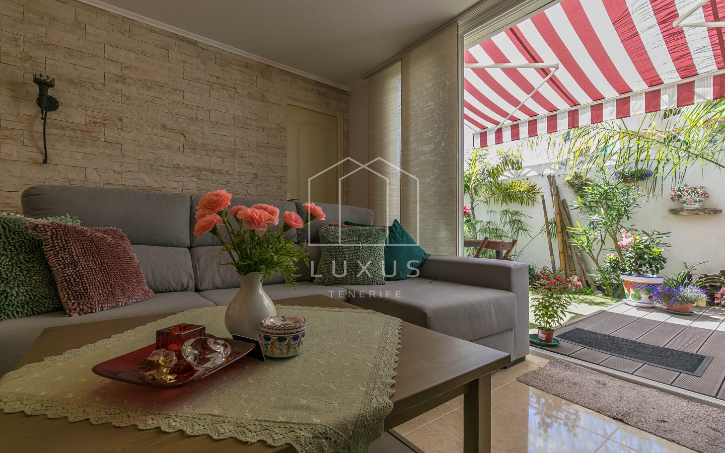 2-bedroom Flat In Puerto De La Cruz, Spain (108 M²)