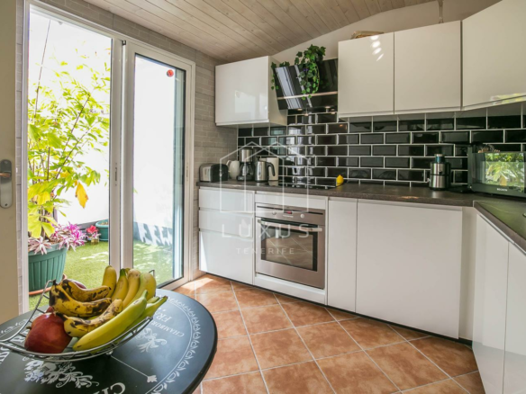 2-bedroom Flat In Puerto De La Cruz, Spain (108 M²)
