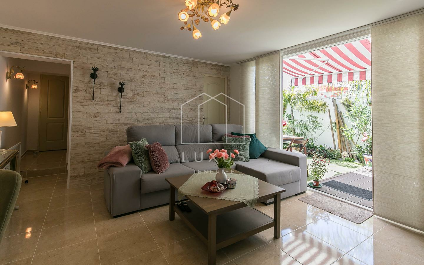 2-bedroom Flat In Puerto De La Cruz, Spain (108 M²)