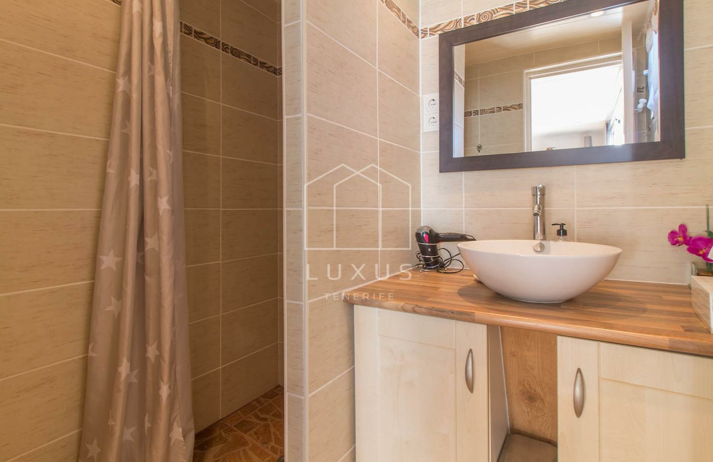 2-bedroom Flat In Puerto De La Cruz, Spain (108 M²)