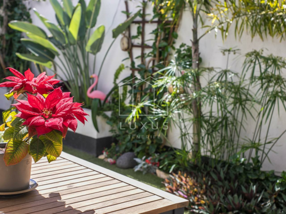 2-bedroom Flat In Puerto De La Cruz, Spain (108 M²)