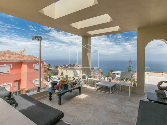 4-bedroom Villa In El Sauzal, Spain (234 M²)