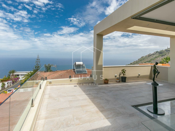 4-bedroom Villa In El Sauzal, Spain (234 M²)