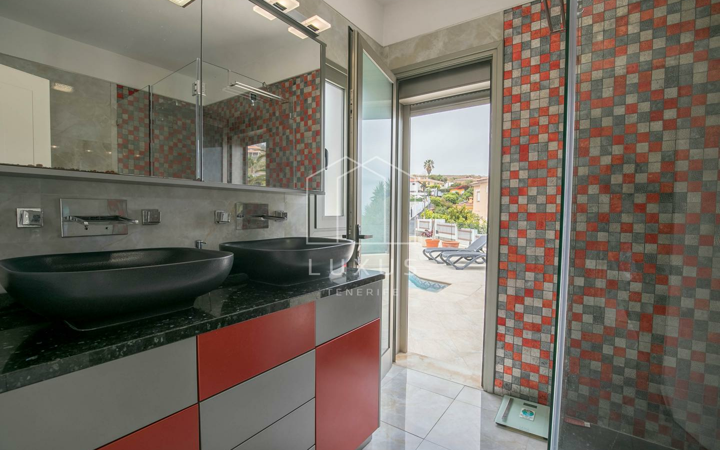 4-bedroom Villa In El Sauzal, Spain (234 M²)