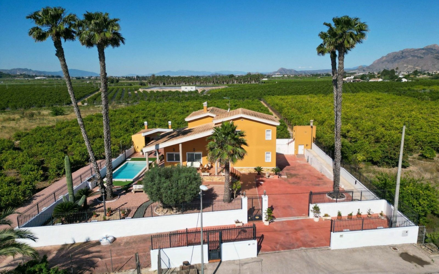 5-bedroom Villa In Orihuela, Spain (495 M²)