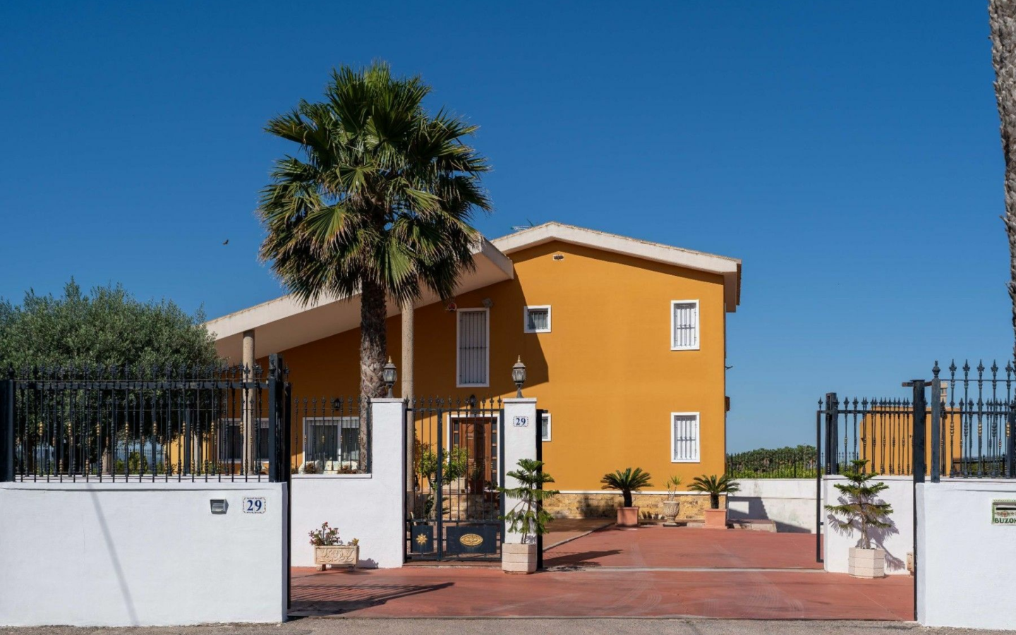 5-bedroom Villa In Orihuela, Spain (495 M²)