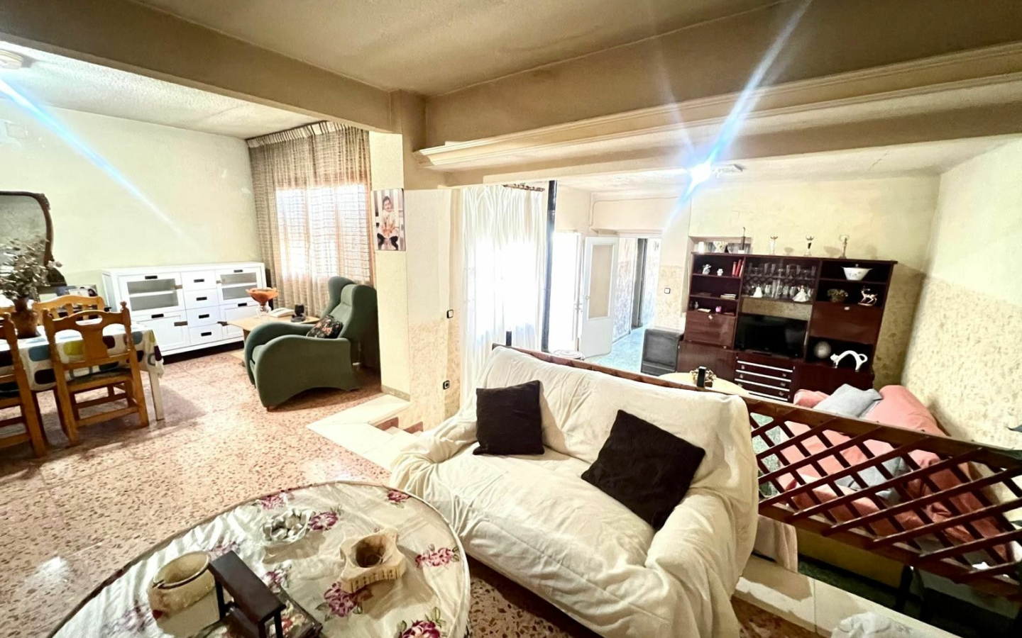 6-bedroom House In Pinoso, Spain (260 M²)