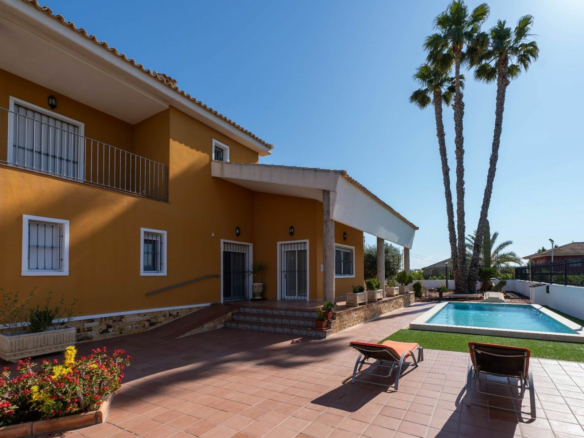5-bedroom Villa In Orihuela, Spain (495 M²)