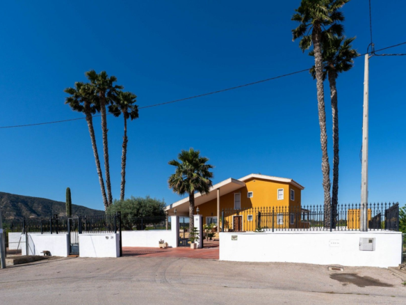 5-bedroom Villa In Orihuela, Spain (495 M²)