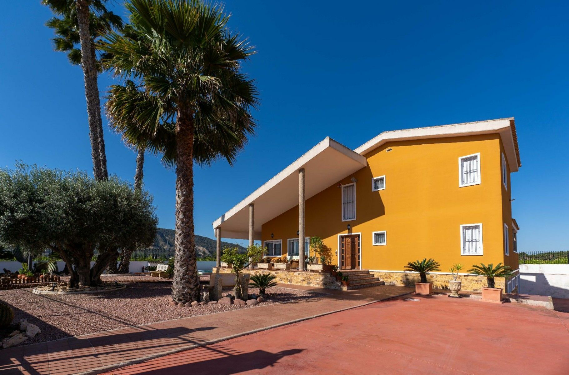 5-bedroom Villa In Orihuela, Spain (495 M²)