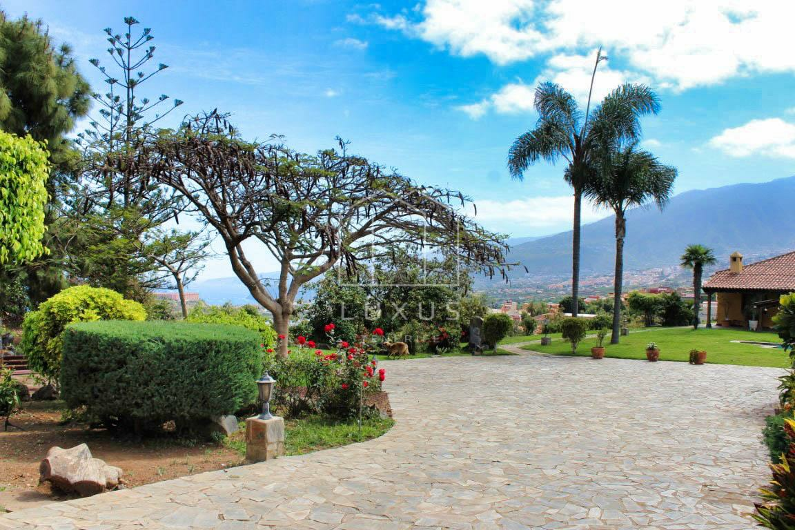 3-bedroom Villa In La Orotava, Spain (177 M²)