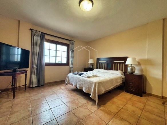 3-bedroom Villa In La Orotava, Spain (177 M²)