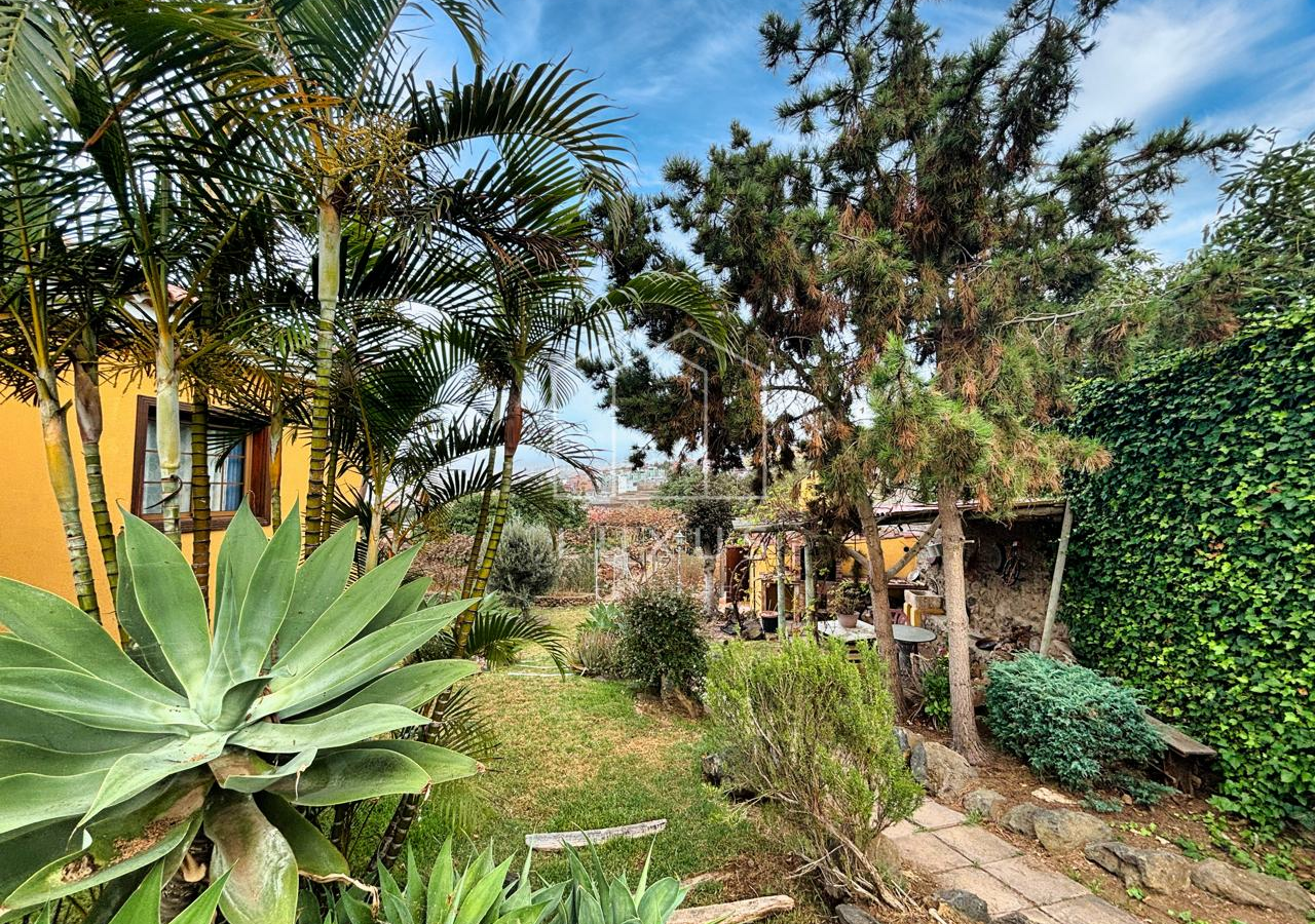 3-bedroom Villa In La Orotava, Spain (177 M²)
