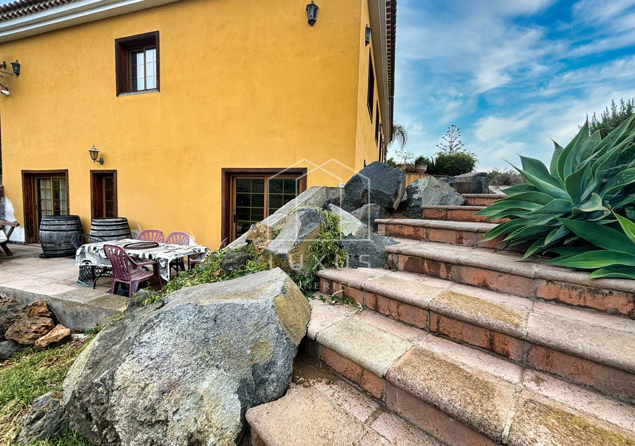 3-bedroom Villa In La Orotava, Spain (177 M²)