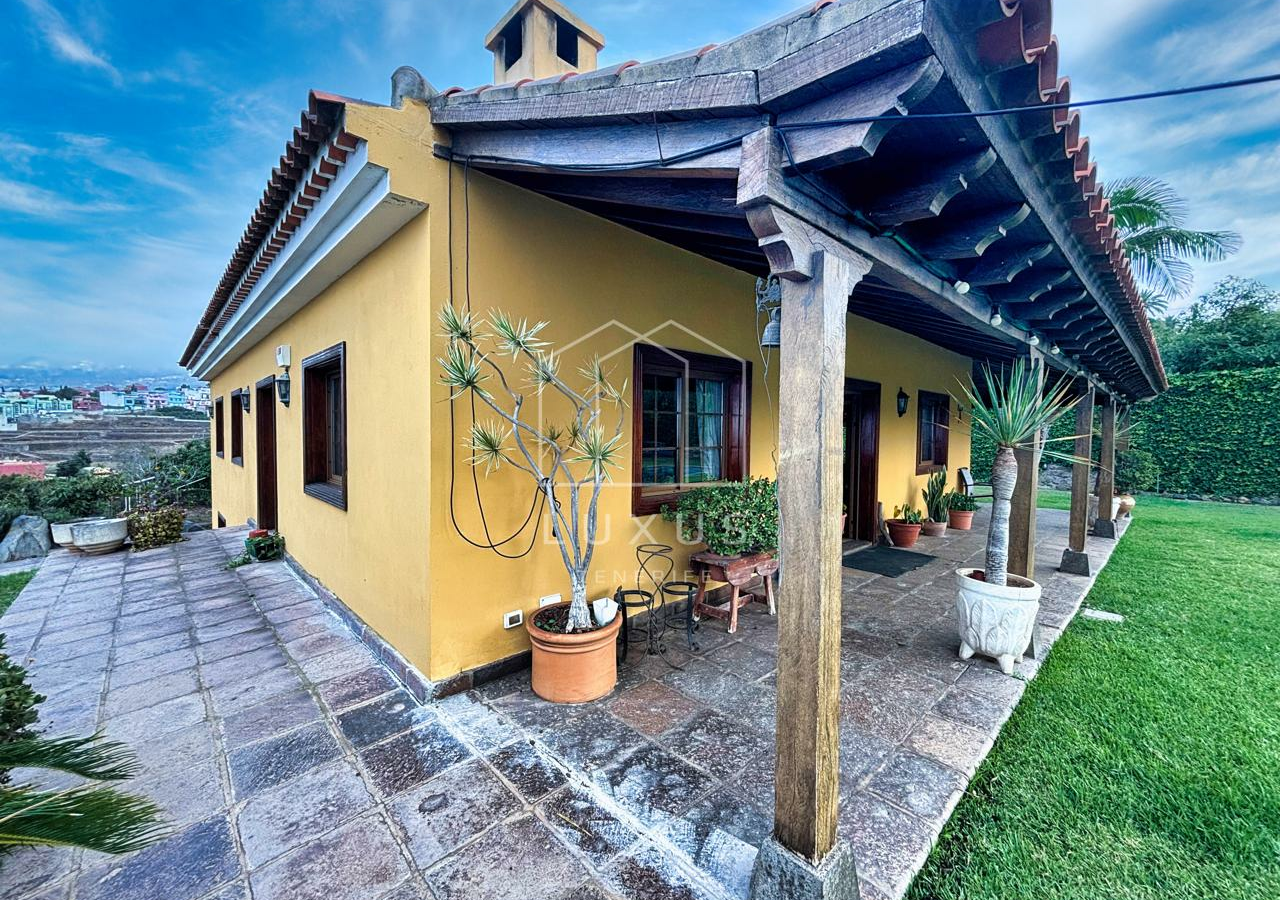 3-bedroom Villa In La Orotava, Spain (177 M²)