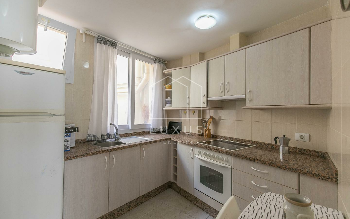 3-bedroom Flat In Puerto De La Cruz, Spain (98 M²)
