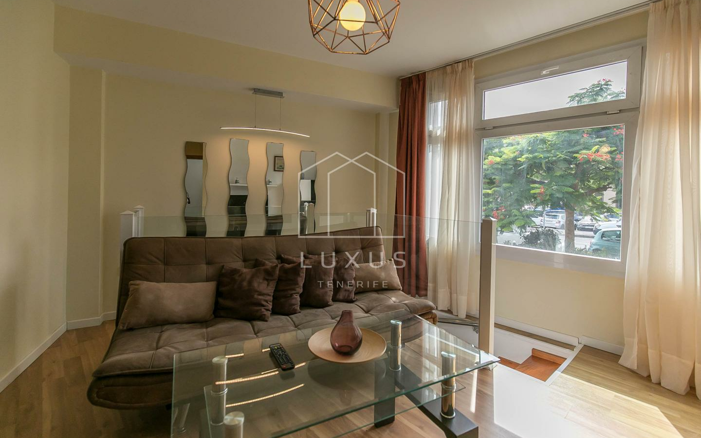 3-bedroom Flat In Puerto De La Cruz, Spain (98 M²)