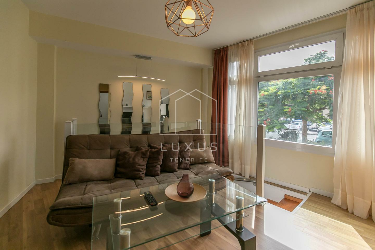 3-bedroom Flat In Puerto De La Cruz, Spain (98 M²)