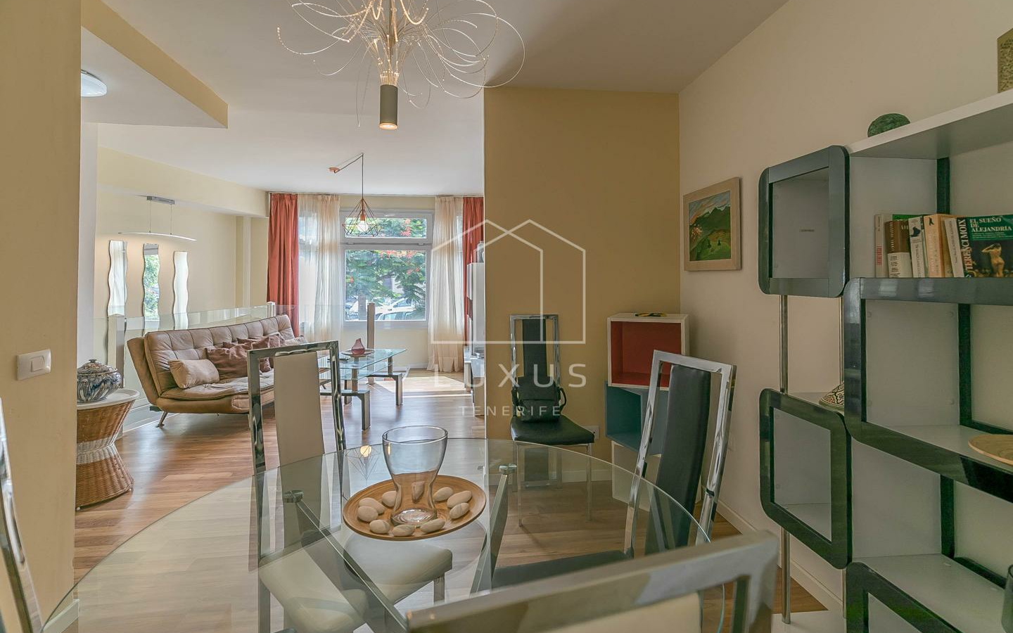 3-bedroom Flat In Puerto De La Cruz, Spain (98 M²)