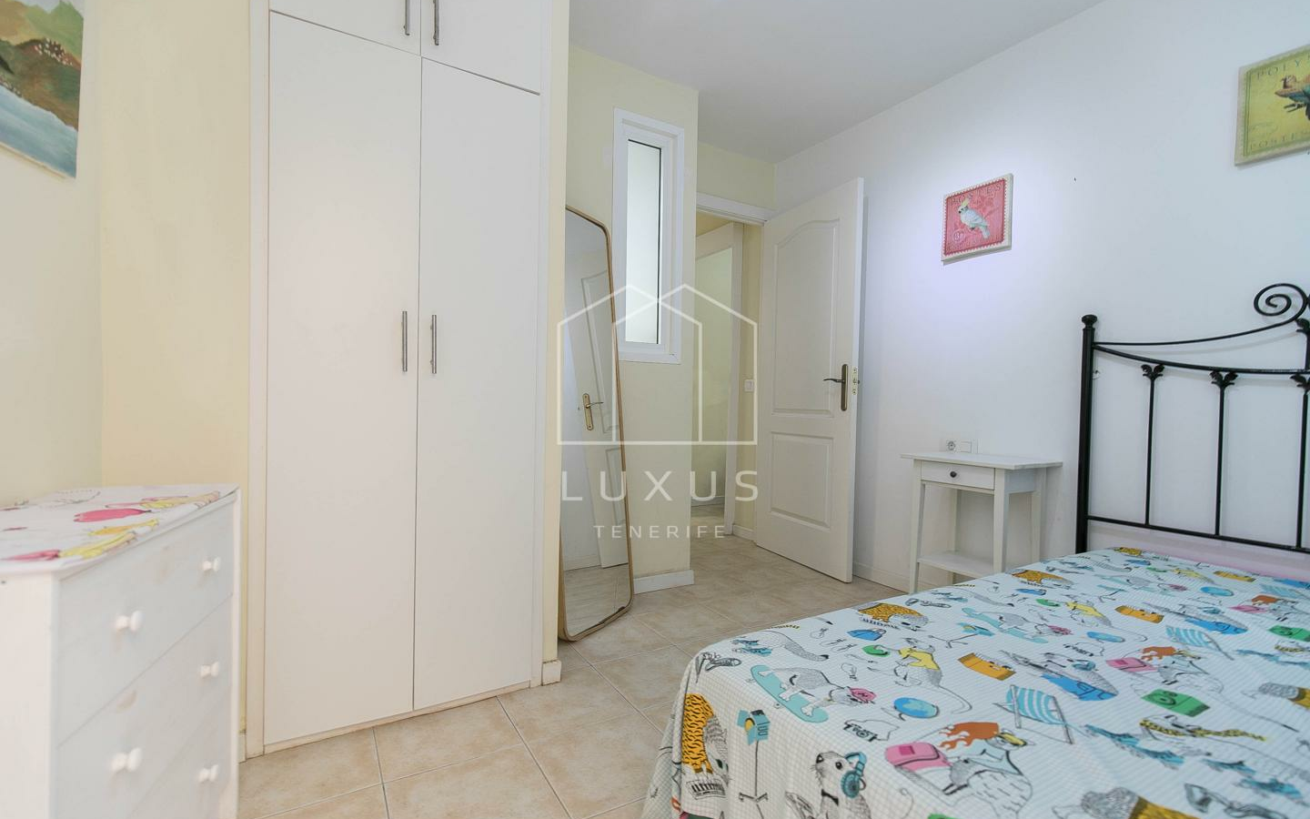 3-bedroom Flat In Puerto De La Cruz, Spain (98 M²)