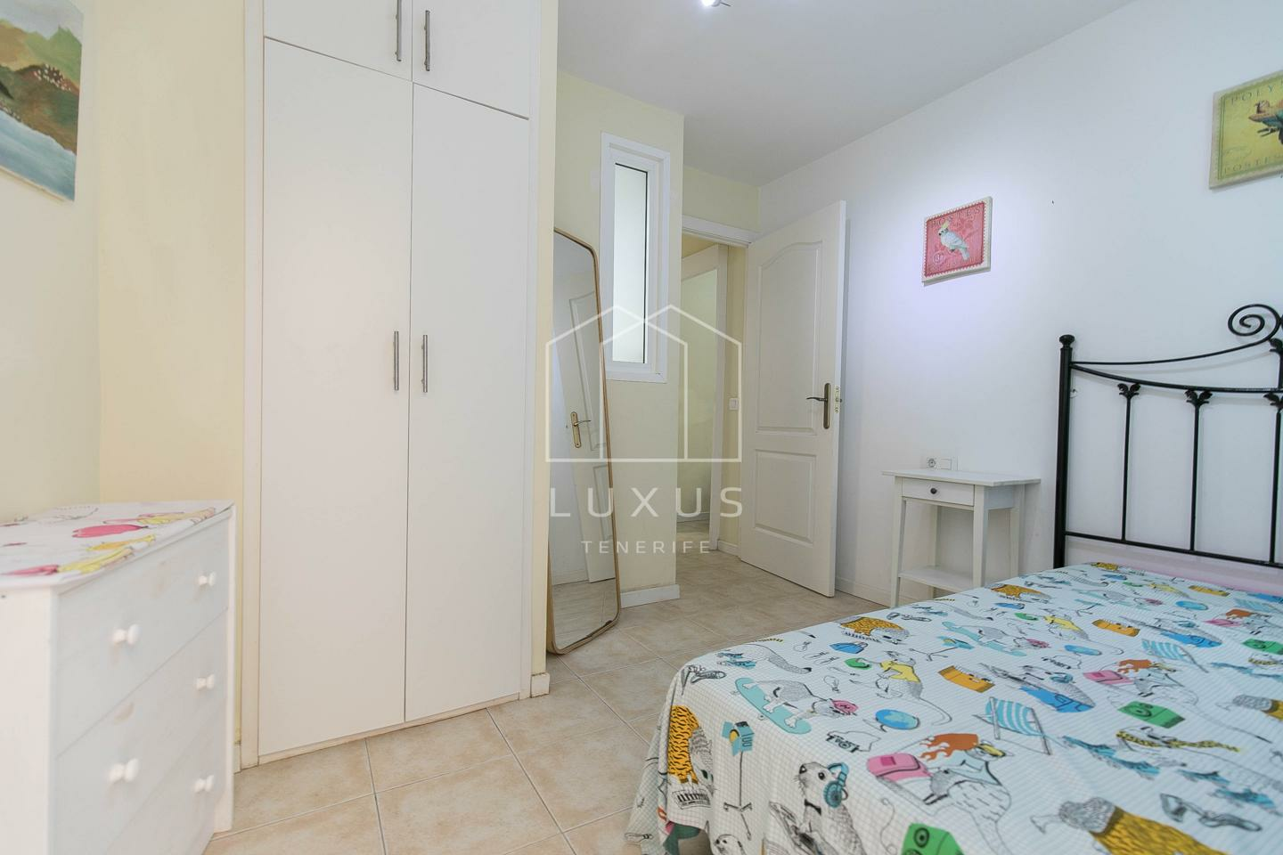 3-bedroom Flat In Puerto De La Cruz, Spain (98 M²)