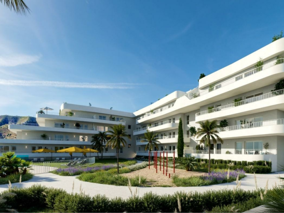 2-bedroom Flat In Fuengirola, Spain (117 M²)
