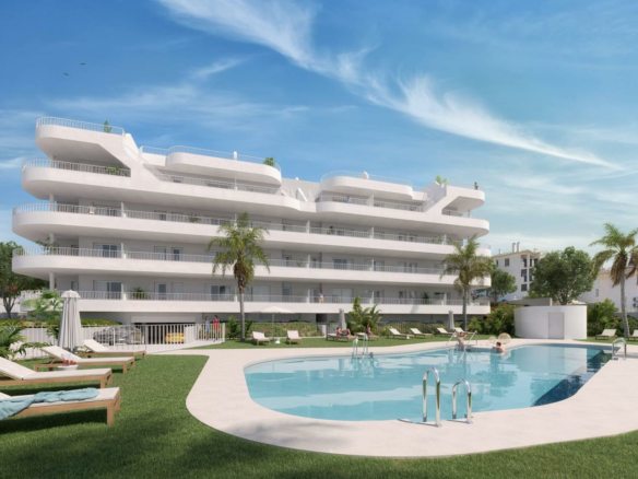 2-bedroom Flat In Fuengirola, Spain (117 M²)