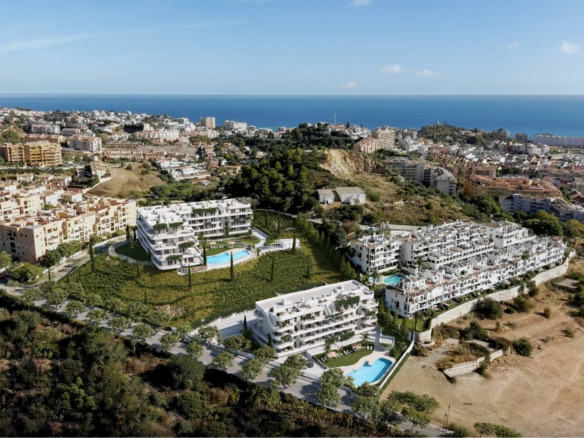 2-bedroom Flat In Fuengirola, Spain (117 M²)