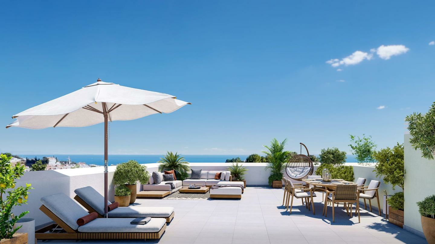2-bedroom Flat In Fuengirola, Spain (117 M²)