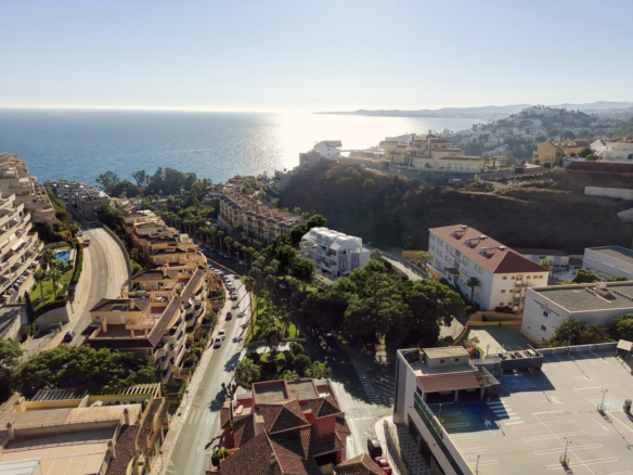 3-bedroom Flat In Benalmádena, Spain (130 M²)