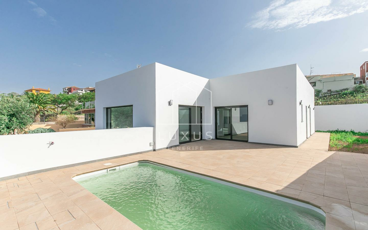 3-bedroom Villa In Tacoronte, Spain (190 M²)