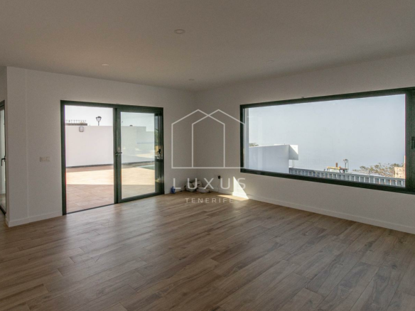 3-bedroom Villa In Tacoronte, Spain (190 M²)