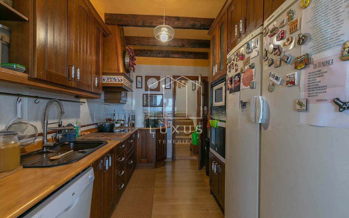 4-bedroom Villa In El Sauzal, Spain (275 M²)