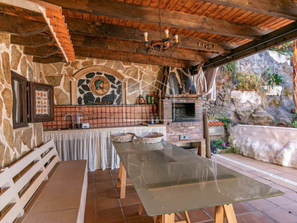 4-bedroom Villa In El Sauzal, Spain (275 M²)