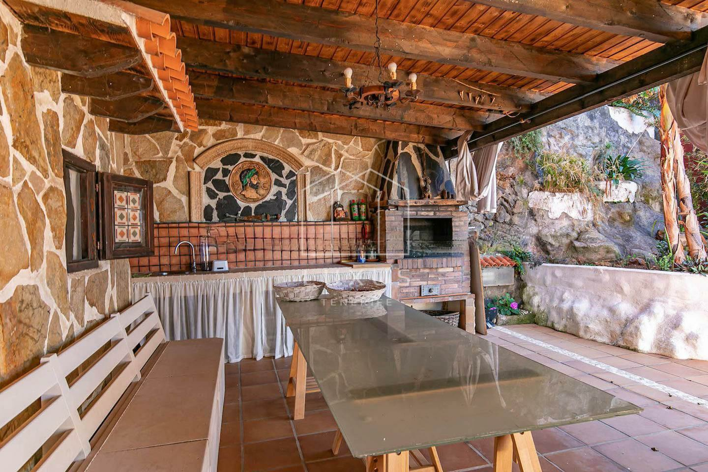 4-bedroom Villa In El Sauzal, Spain (275 M²)
