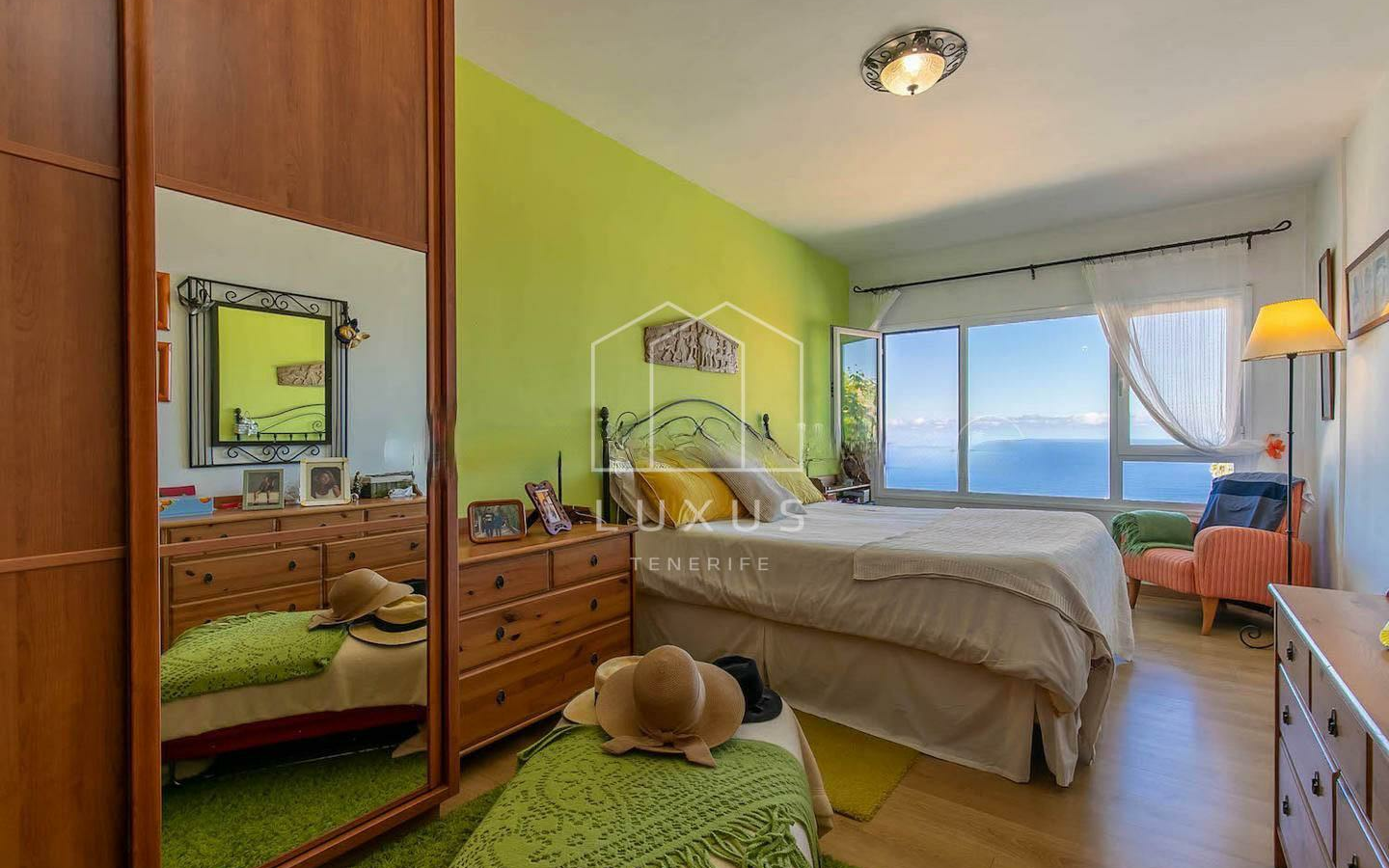 4-bedroom Villa In El Sauzal, Spain (275 M²)