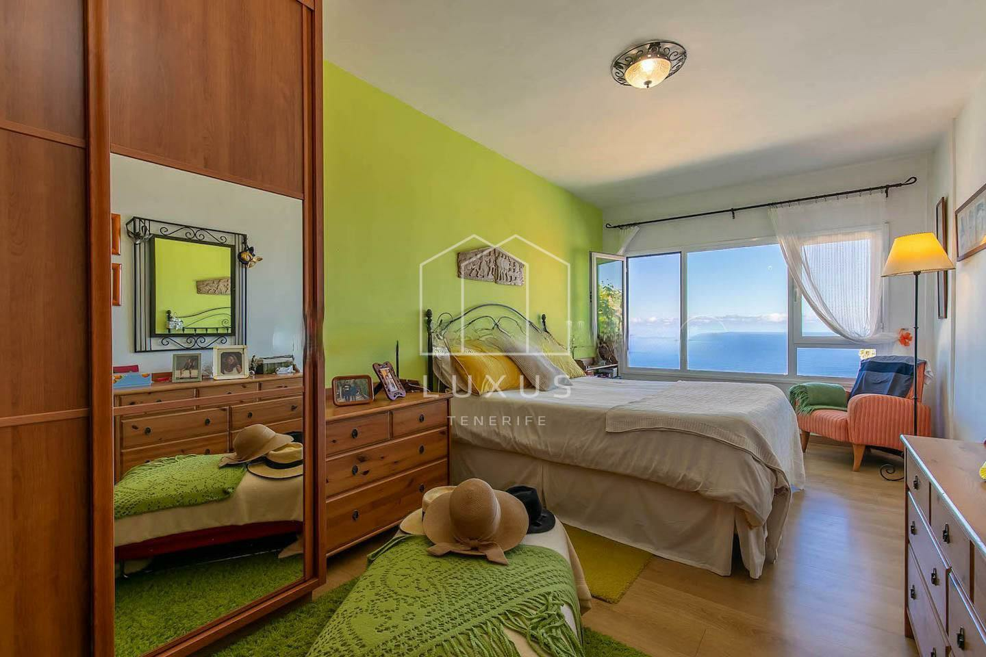 4-bedroom Villa In El Sauzal, Spain (275 M²)
