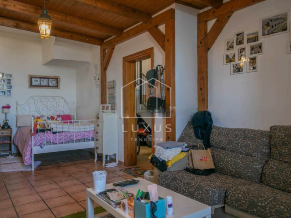 4-bedroom Villa In El Sauzal, Spain (275 M²)