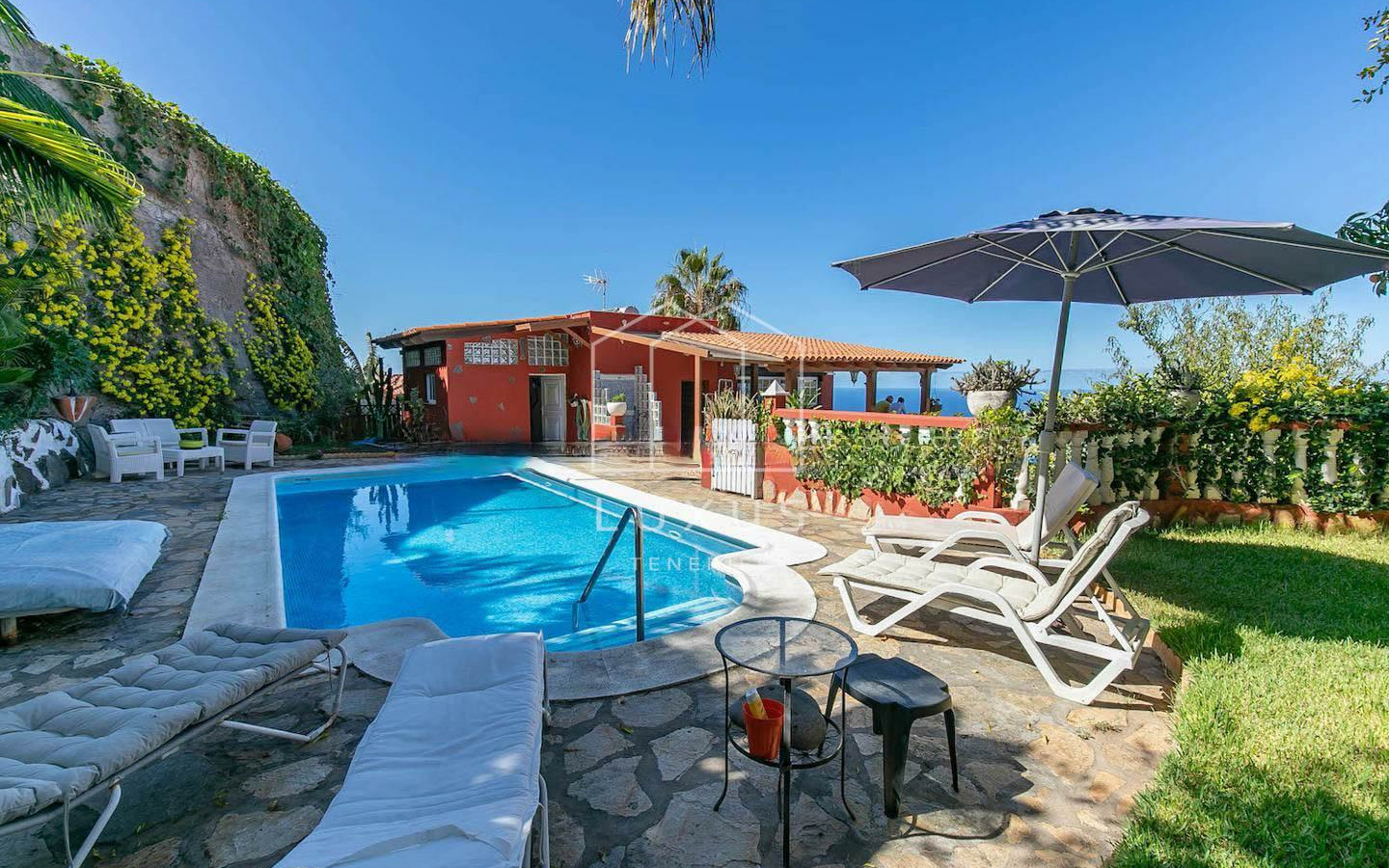 4-bedroom Villa In El Sauzal, Spain (275 M²)