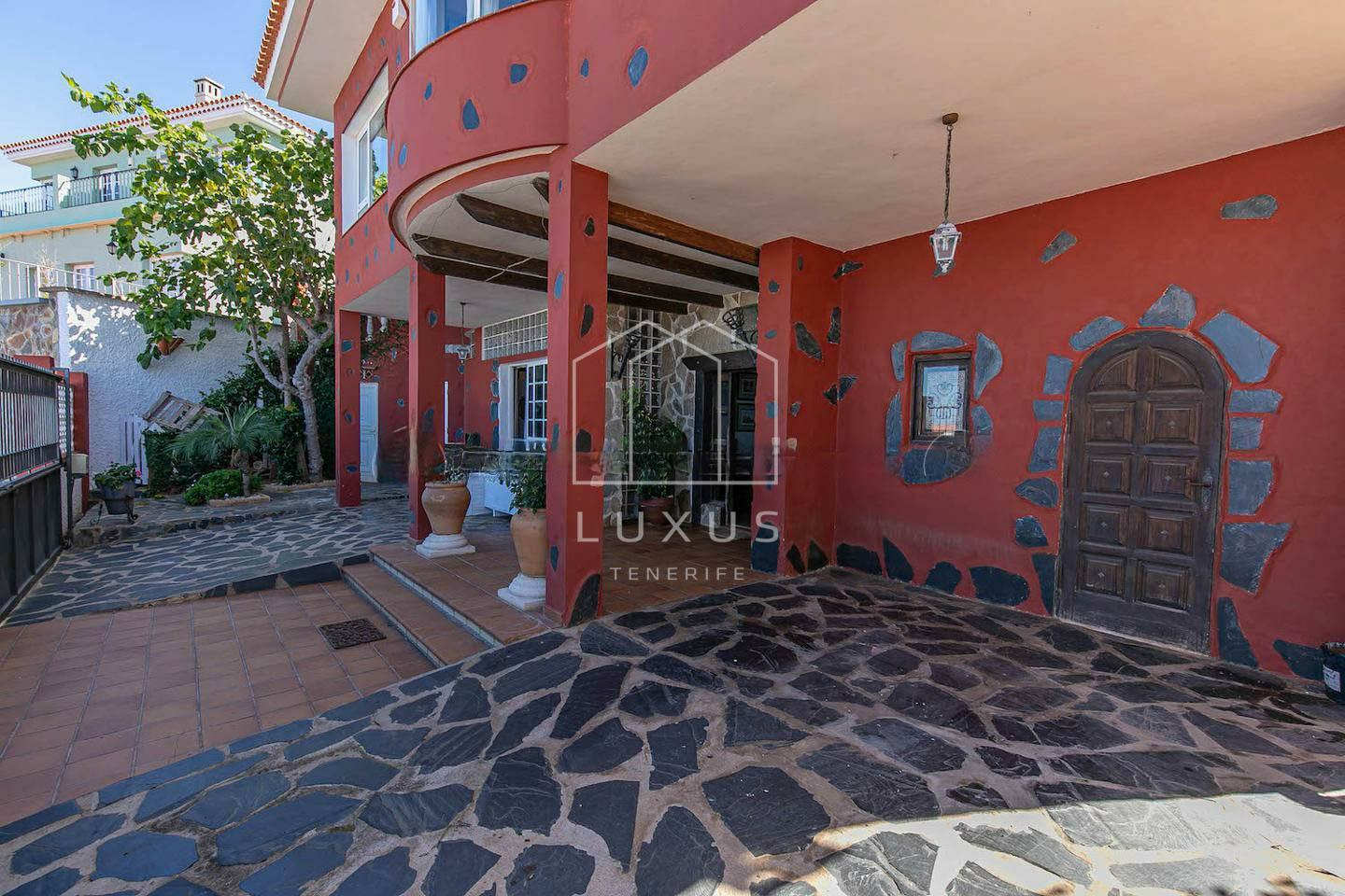 4-bedroom Villa In El Sauzal, Spain (275 M²)
