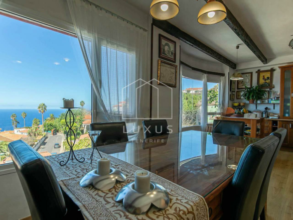 4-bedroom Villa In El Sauzal, Spain (275 M²)