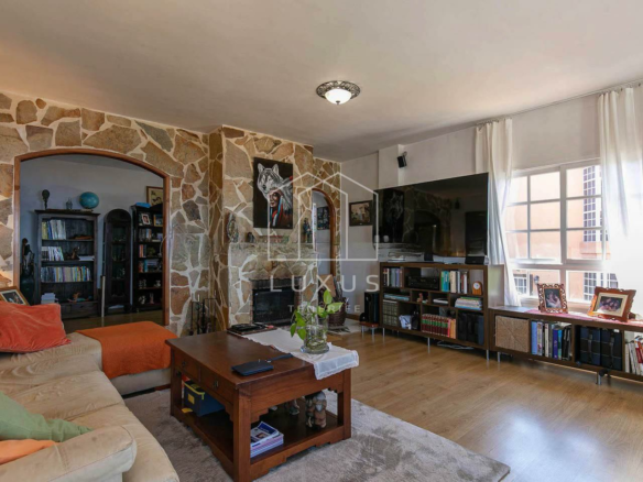 4-bedroom Villa In El Sauzal, Spain (275 M²)