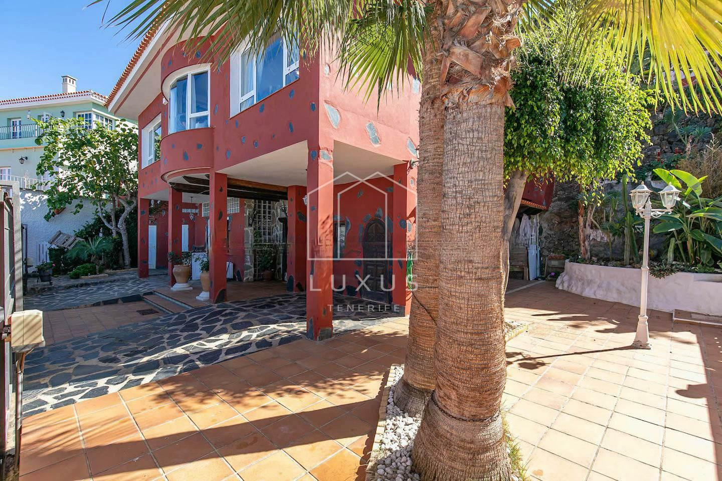 4-bedroom Villa In El Sauzal, Spain (275 M²)